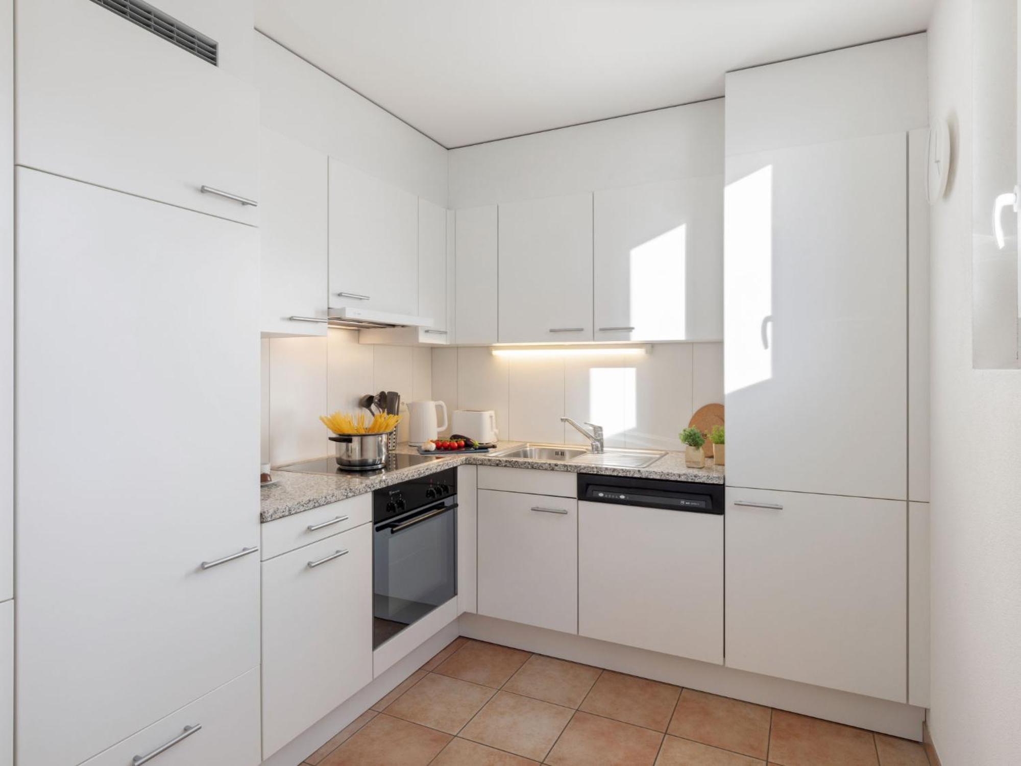 Apartment Torre Tessuti Apt-City Stay By Interhome Locarno Buitenkant foto